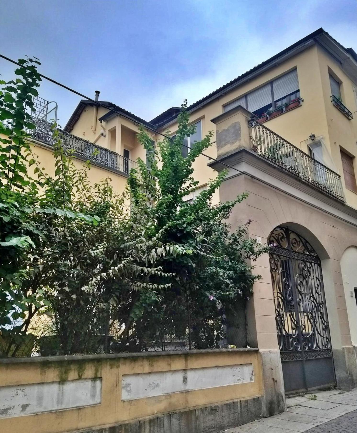 Le Tre Ca', Ca' Cecilia, Ca' Nina, Ca' Vittoria Apartment Asti Ngoại thất bức ảnh