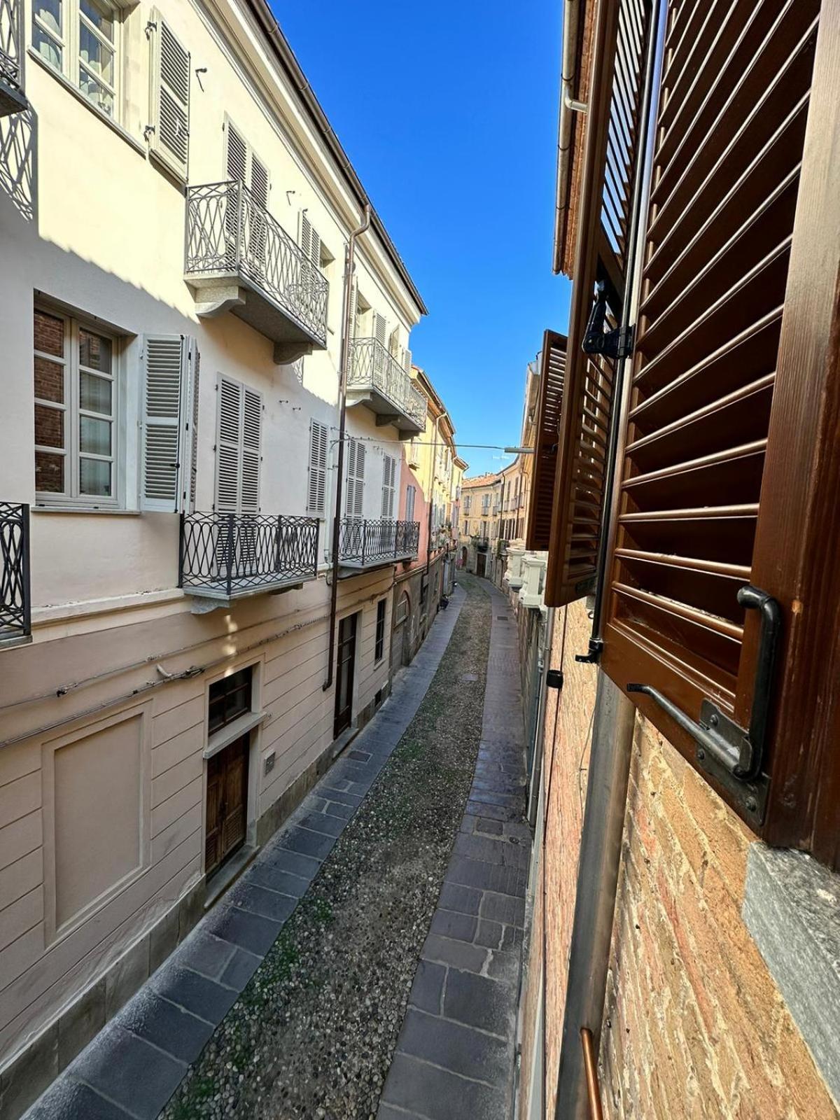 Le Tre Ca', Ca' Cecilia, Ca' Nina, Ca' Vittoria Apartment Asti Ngoại thất bức ảnh